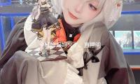 全红婵妈妈火了：直播间大声唱歌，全哥捂嘴偷笑